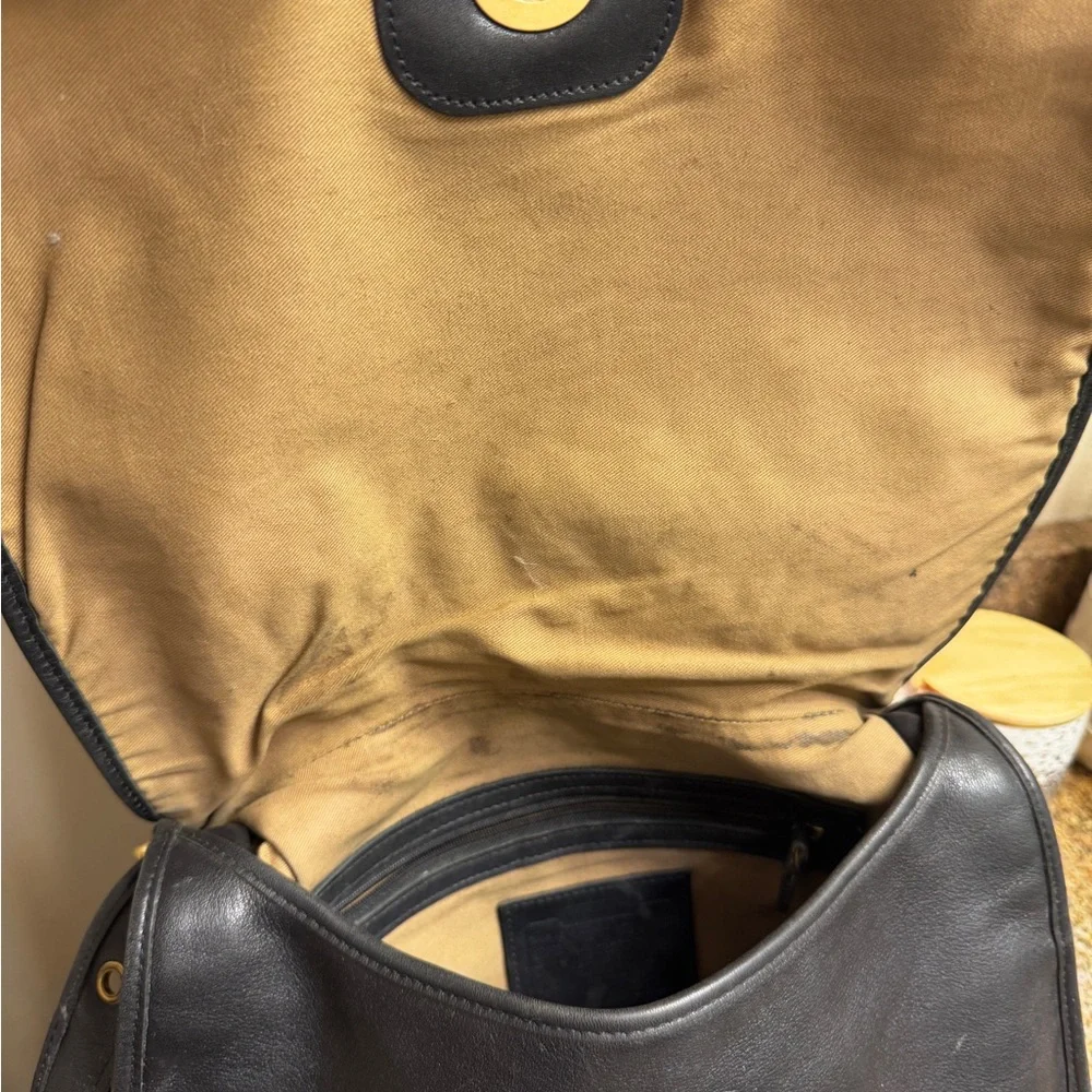 Patricia Nash Rose‎ Tooled Sabina Elegant Cream Leather Drawstring Bag